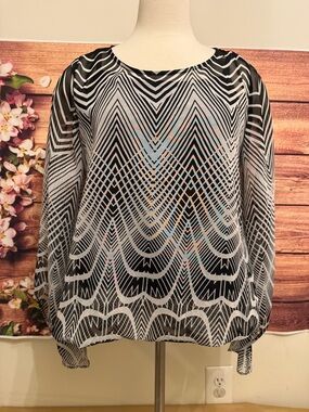 Alfani Sheer Chevron Blouse Black White Geometric Top Size M Flowy Sleeve
